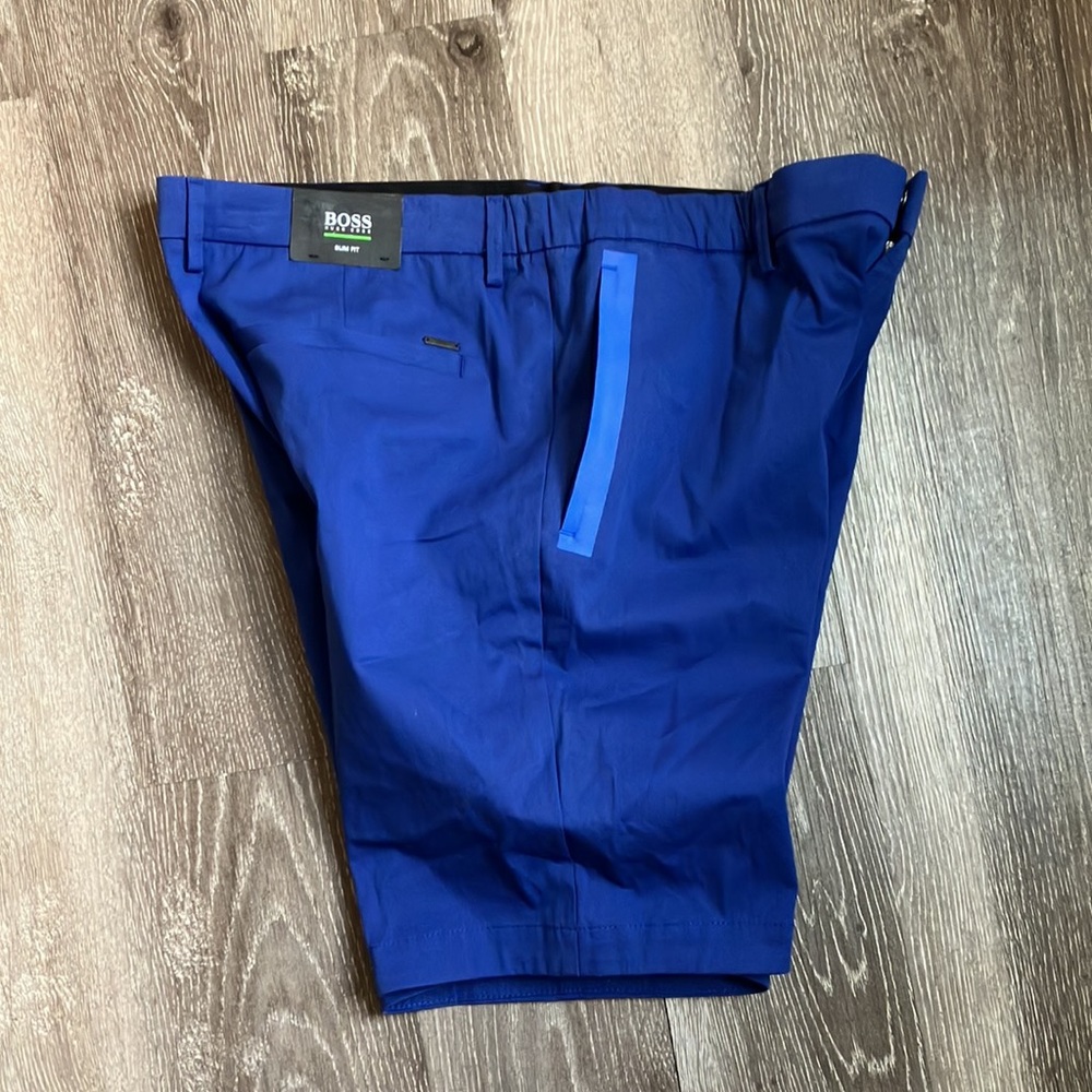 Hugo Boss - Picture 5 of 11